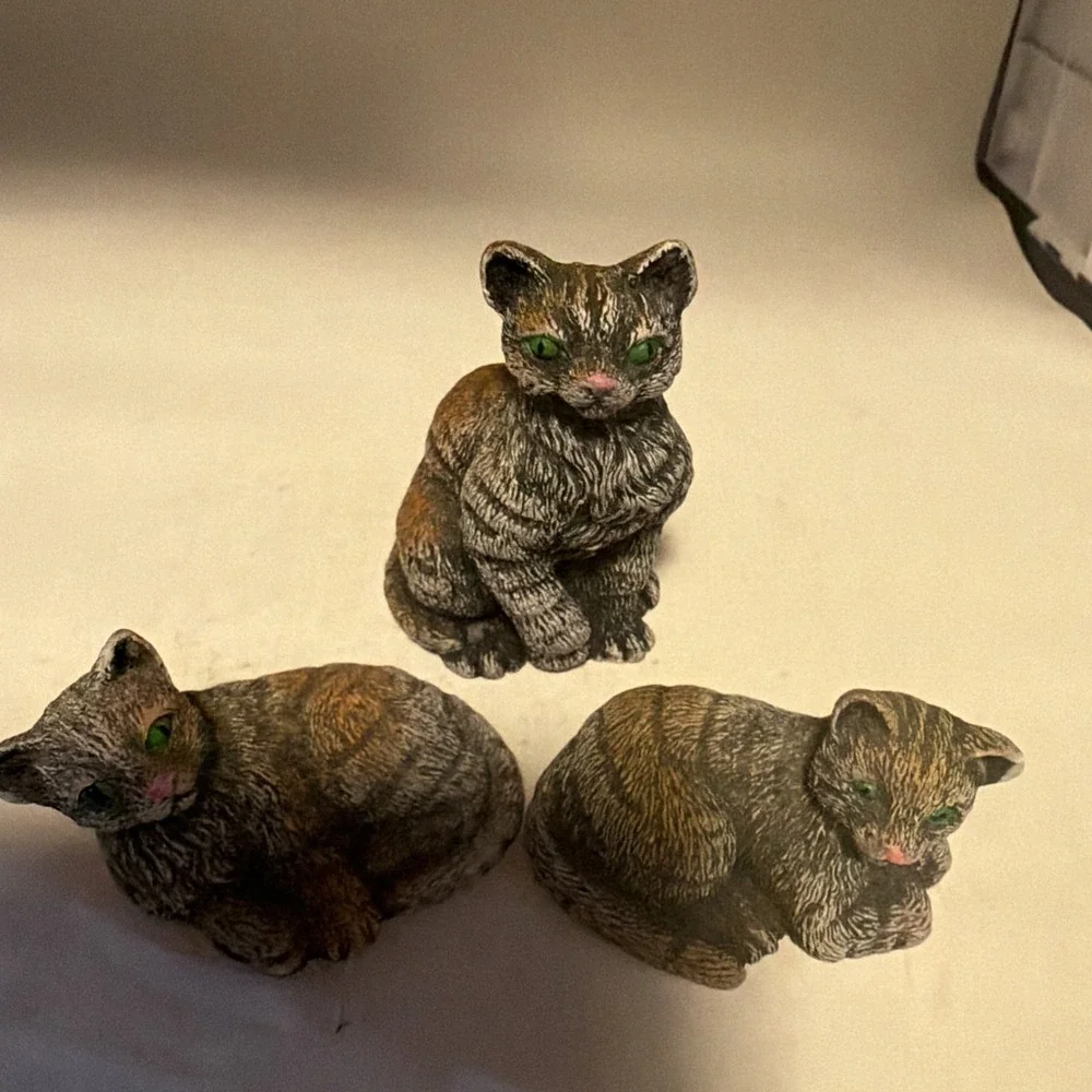 Three PIece Tabby Cat Kitten Figures Green Eyed 2.5